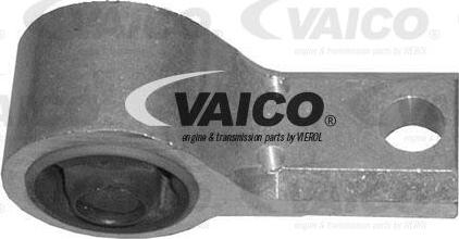 VAICO V25-2054 - Сайлентблок, рычаг подвески колеса autospares.lv