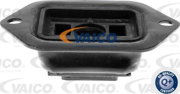 VAICO V22-0482 - Сайлентблок балки моста autospares.lv