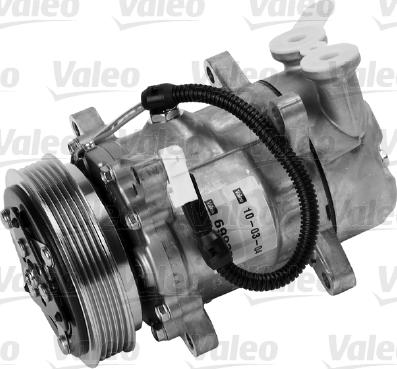 Valeo 699237 - Компрессор кондиционера autospares.lv