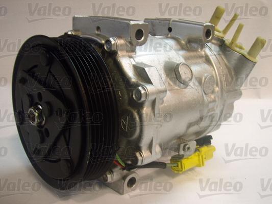 Valeo 813662 - Компрессор кондиционера autospares.lv