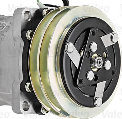 Valeo 813037 - Компрессор кондиционера autospares.lv