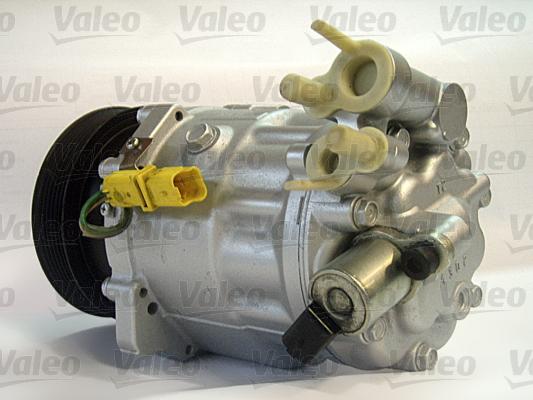 Valeo 813715 - Компрессор кондиционера autospares.lv