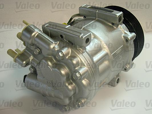 Valeo 813718 - Компрессор кондиционера autospares.lv