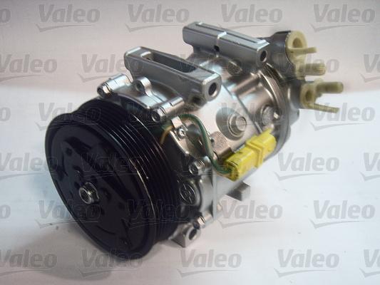 Valeo 813712 - Компрессор кондиционера autospares.lv