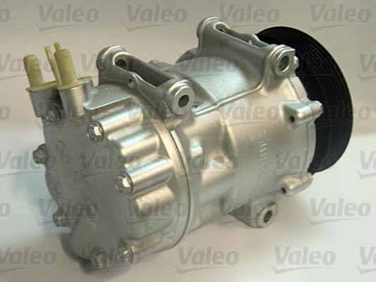 Valeo 813720 - Компрессор кондиционера autospares.lv