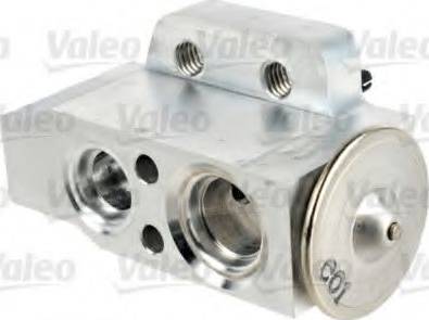 Valeo 817719 - Испаритель, кондиционер autospares.lv