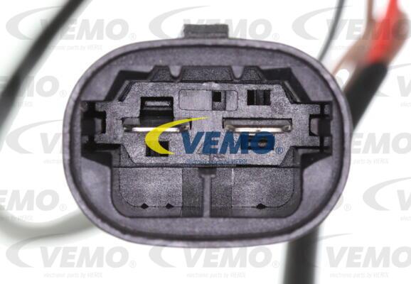 Vemo V42-01-1131 - Вентилятор, охлаждение двигателя autospares.lv