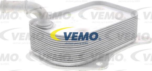 Vemo V15-60-6071 - Масляный радиатор, двигательное масло autospares.lv