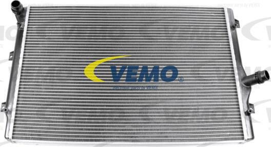 Vemo V10-60-0036 - Радиатор, охлаждение двигателя autospares.lv