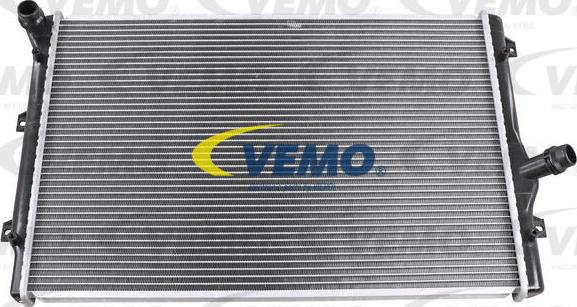 Vemo V10-60-0033 - Радиатор, охлаждение двигателя autospares.lv