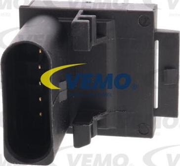 Vemo V10-73-0490 - Выключатель, привод сцепления (Tempomat) autospares.lv