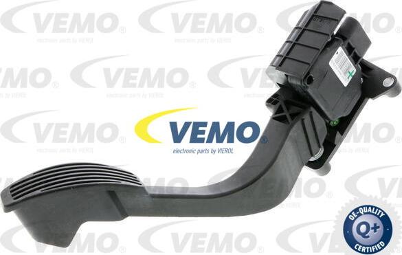 Vemo V24-82-0001 - Датчик, положение педали акселератора autospares.lv