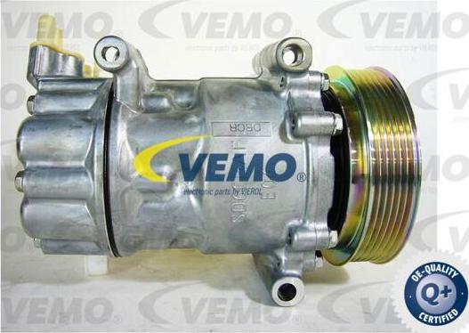Vemo V22-15-0010 - Компрессор кондиционера autospares.lv